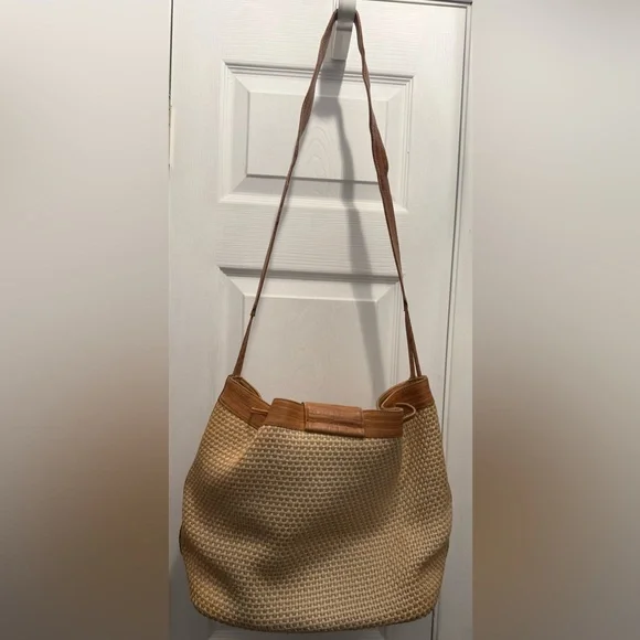 Bally Chic Tan Woven Leather Hobo Bag - Picture 5 of 9